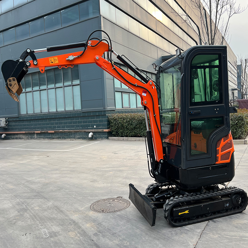 mini excavator 1.8ton kubota engine  mini excavator small digger with cabin